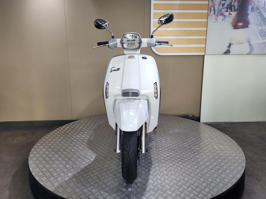 Lambretta v50 Special 2024 8